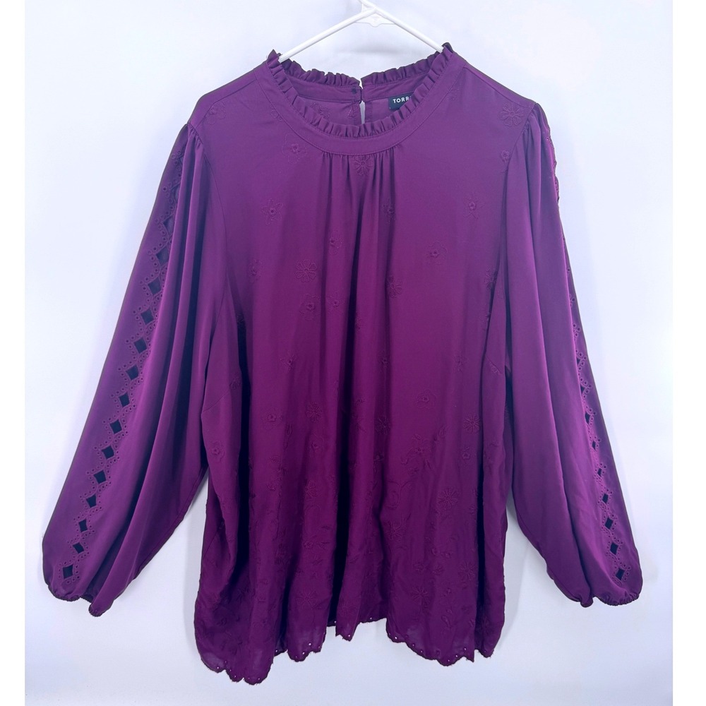 Torrid Blouse Womens Purple Floral Embroidered Eyelet Sleeve Ruffle Neck Sz 3